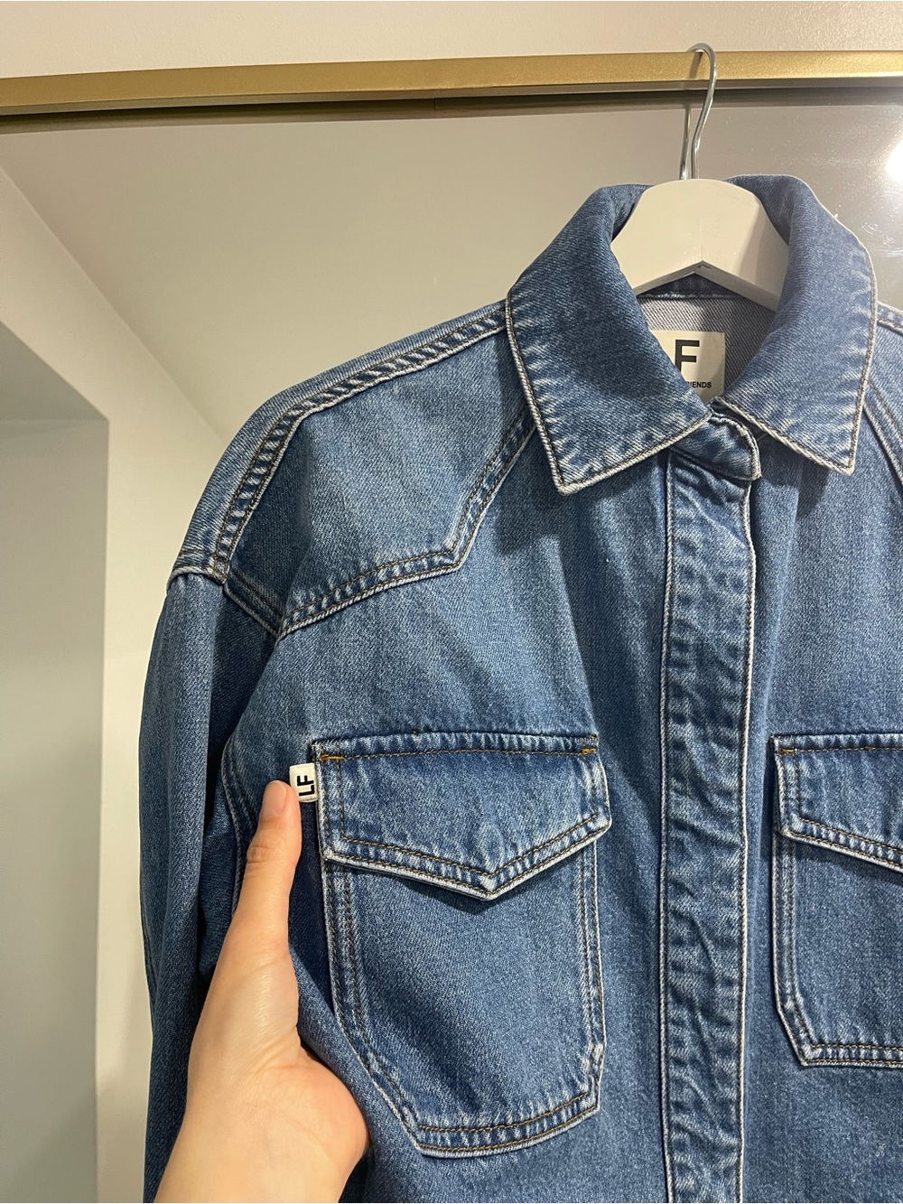 SOLD OUT  Lovers and Friends Micah Cropped Denim Shacket size medium blue - Picture 3 of 9